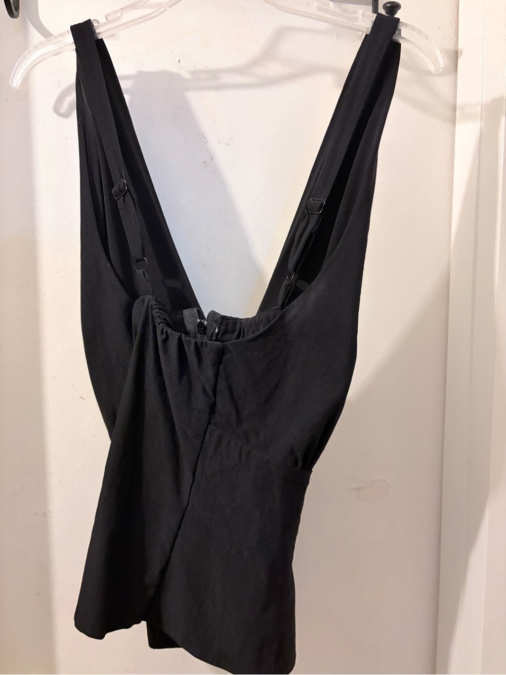 Vixen- size XL- black BACKLOT ‘True Romance’ halter top. VGC - Picture 4 of 6